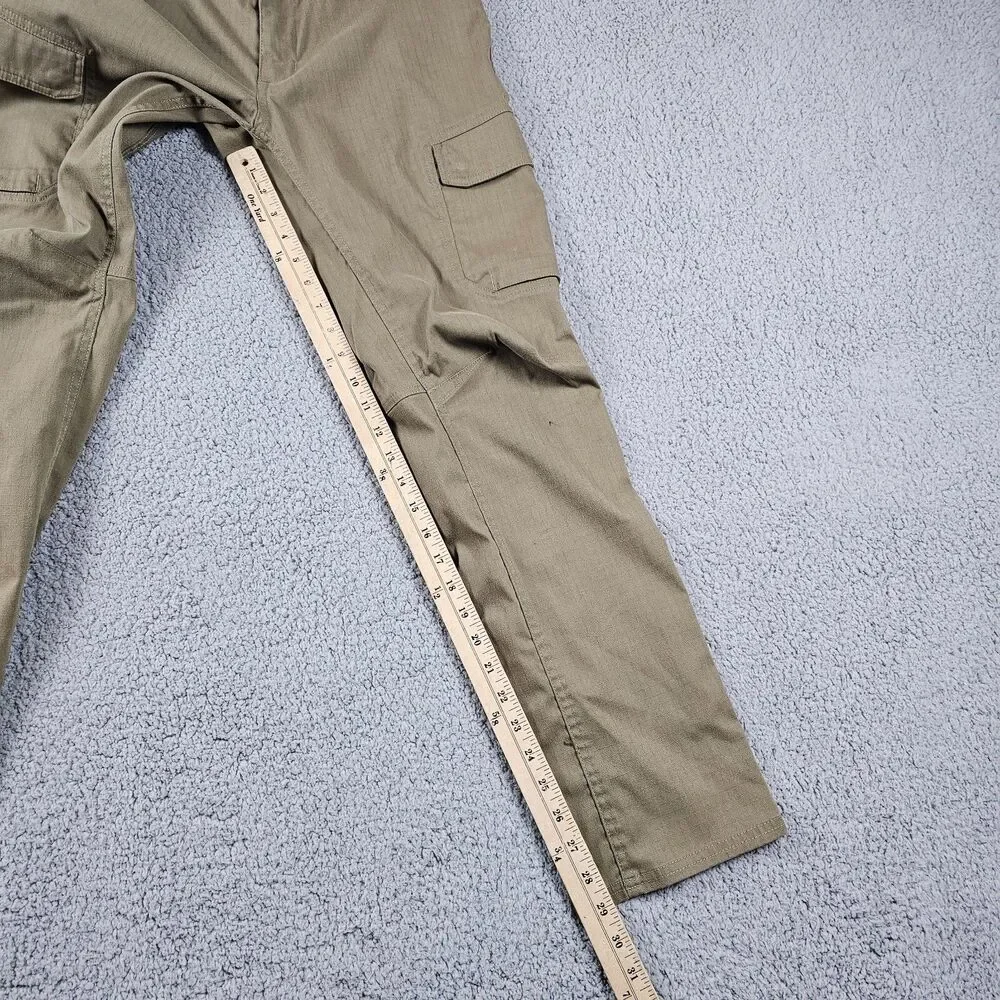 Under Armour Cargo Pants Mens 30x29* Beige Storm Ripstop Tactical Distressed